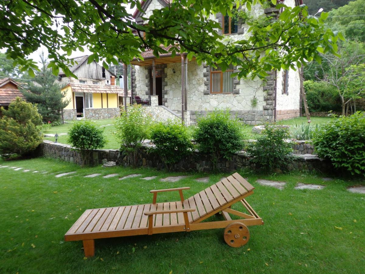 Bed and Breakfast Eco Garden Діліжан Екстер'єр фото